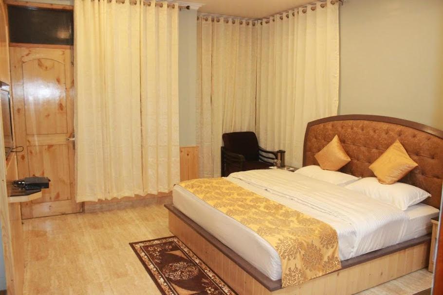 Hotel Bodh International Manāli Eksteriør billede